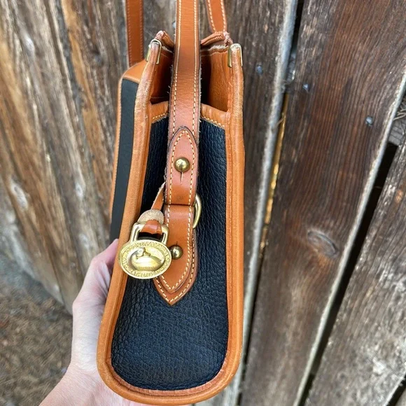 Vintage Dooney Bourke Purse 90s Crossbody Black Pebbled Leather USA Shoulder Bag - Picture 14 of 14